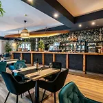 Ukiel Wellness & Hotell 3*