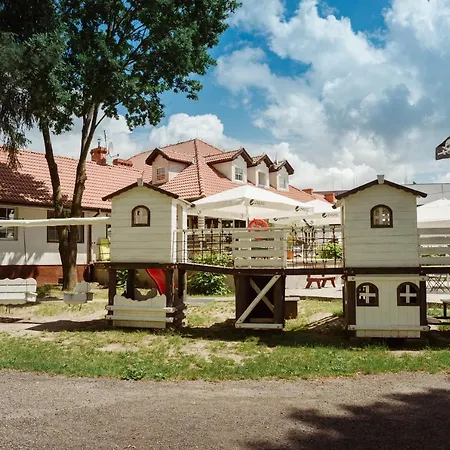 Pirat & Spa-hotel Z Basenem 2* Olsztyn (Warmian-Masurian)