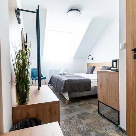 Pirat & Spa-hotel Z Basenem Olsztyn (Warmian-Masurian)