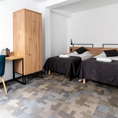 Ukiel Wellness & 3*