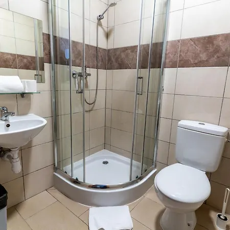 Hotel Ukiel Wellness & 3*