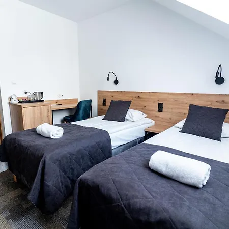 Hotel Ukiel Wellness & 3*