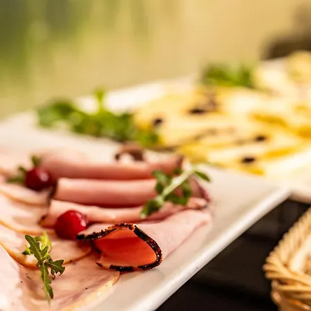 Pirat & Spa-hotel Z Basenem Hotel Olsztyn (Warmian-Masurian)