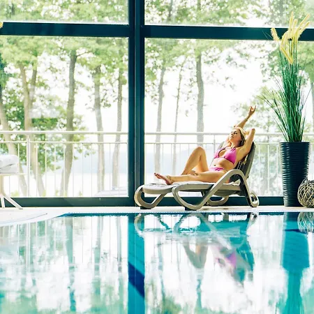 Pirat & Spa-hotel Z Basenem