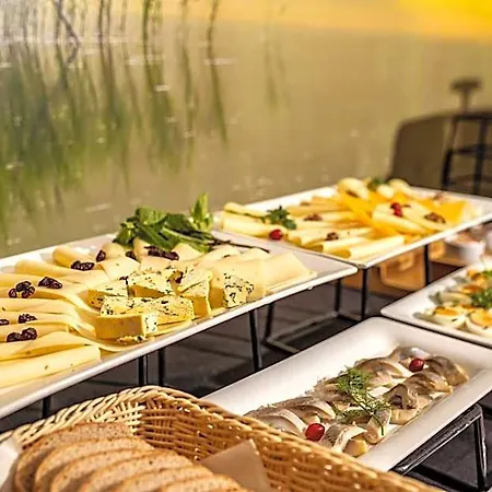 Hotel Ukiel Wellness & 3*