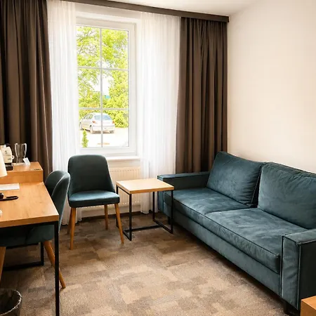 Hotel Ukiel Wellness & 3*