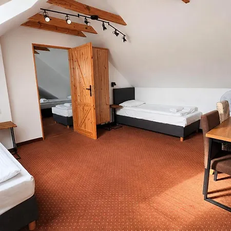 Ukiel Wellness & 3*