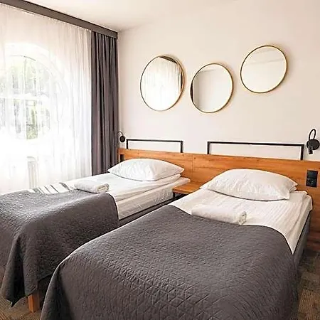 Ukiel Wellness & 3*