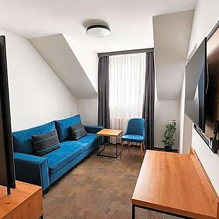 Ukiel Wellness & 3*